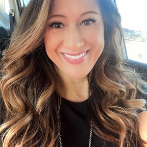 Meet your Posher, Monique